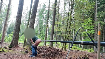 Preview 4 of Cute Boys Sex Puck - Found this thing while hiking in the woods so I stuck it up my ass - 60fps