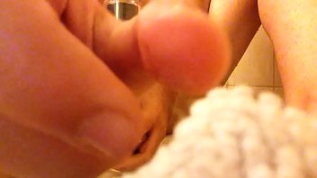 Preview 3 of Umbak - I fucked my asshole with a bottle that I had in my closet for the First Time!!!