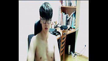 Preview 2 of Putas France - Korean Gay Masturbating