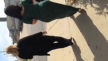 Preview 4 of Feet Liking Mature - Se&ntilde_ora muy culona y su marido un seguro cornudote