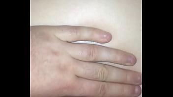 Preview 1 of Petit Hined - ex putting it in me