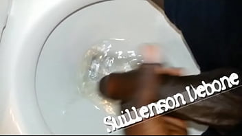 Preview 2 of Selmana - Piss Break