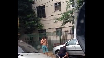 Preview 2 of Gay Teen Slurp Milk - LOIRO DE PAU DURO DURANTE O DIA EM NITER&Oacute_I