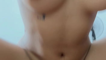 Preview 2 of Age 16 Telugu Xxxx - Me pongo bien cachondo al ver a mi hermanastra limpiar mi cuarto,  me pide a cambio de limpiar sexo duro.