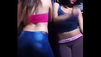 Preview 1 of Donwlod Sex - c. bailando reggaeton