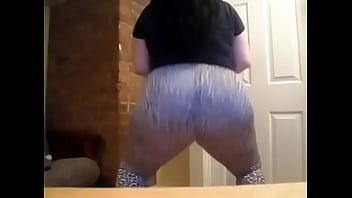Preview 2 of Wife Pay Husband Debite - Busty Big Ass Turk Memnune Demir&ouml_z shakes her Booty in tights