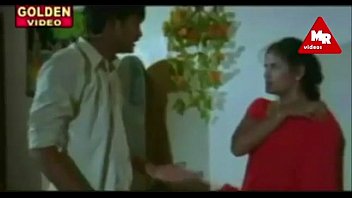 Preview 4 of Puki Melayu Tudung - red saree aunty seducing hot