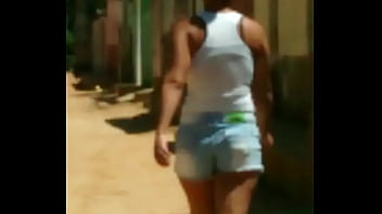 Preview 3 of Desi Khooni Chudai - Caminhando na fazenda molhadinha pra transar