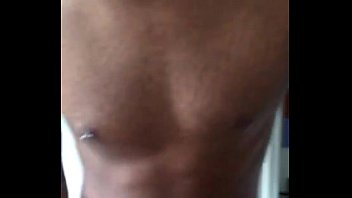 Preview 2 of Mom Becomes - moreno fudendo bunda branca
