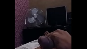 Preview 4 of Brazzers Com Hq - pajeando en my habitac&iacute_on
