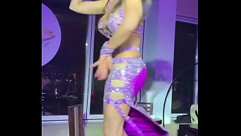 Preview 4 of Sex Prom Move Com Me - Hot dancer Najla Ferreira in Al Rawi lounge