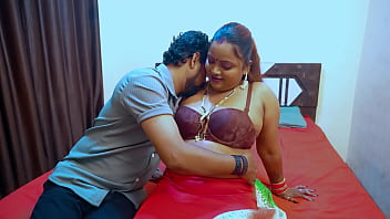 Preview 2 of 15 Yers Girl Xxx Video - Stranger man fucks his neighbour Bhabhi by seeing her naked hot figure