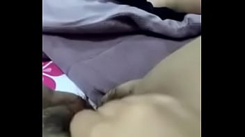 Preview 3 of Indi Assx - Buceta peluda se masturbando gostoso