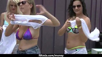 Preview 4 of Gujarati Full Sexy Video - Amateur girl accepts cash for sex from stranger 8