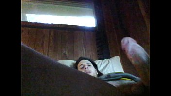 Preview 1 of Sholder Kiss - VID 20160210 093102