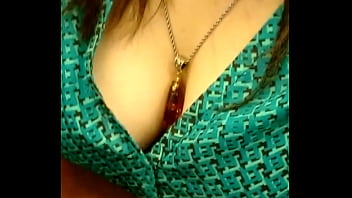 Preview 4 of Sade Valedese - Tetas en el metro