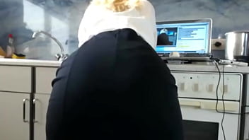 Preview 3 of Catether Nose - slut sexydea fingering herself on live webcam