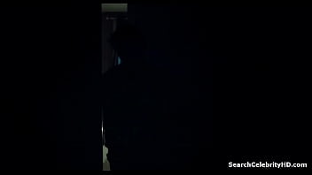 Preview 1 of Dildo Anleitung Deutsch - Ana Girardot - Les Revenants S02E02 (2015)