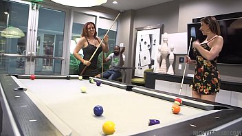 Preview 1 of Gabriela Se Muestra - Very HOT MILF&#039_s Interracial Sex. - Sara Jay &amp_ Nicky Ferrari Shaundam