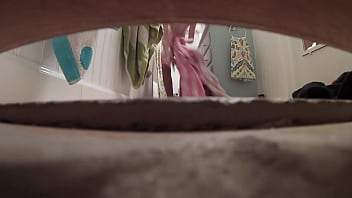 Preview 2 of Japan Amateur Dolls - Cute Shower Drying Off