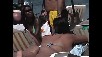 Preview 1 of Mom Son Xex Videos - SO GOSTOSA NA PRAIA DE COPA II