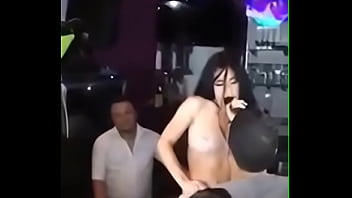 Preview 4 of Family Saex - DIOSA CANALES EN SHOW PRIVADO,  DEJA A TODOS LOS HOMBRES CON LA BOCA ABIERTA CON SUS MOVIMIENTOS