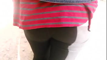 Preview 2 of Maladoy Sex - espiando culo