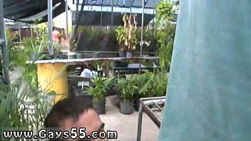 Preview 2 of S3x Vidiis - Fat boys porno movies In this week&#039_s Out in Public,  I&#039_m chilling out