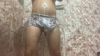 Preview 3 of Riverside Korea - Meu pau todo duro,  depois que tirei a cueca! Assista completo no SHEER OU RED