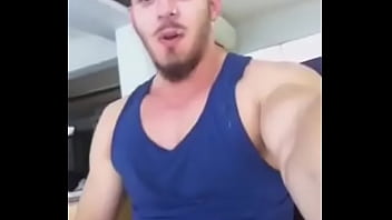 Preview 4 of Small Tits In - HOMEM bonito gostoso e safado assim ... Quem resiste ?