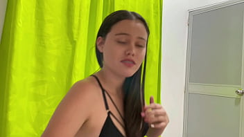 Preview 1 of Becky G Xxx Videos Fucking Com - Mi peque&ntilde_a hermanastra me ense&ntilde_a como es follar a una mujer y termino d&aacute_ndole la follada de su vida. H.L.