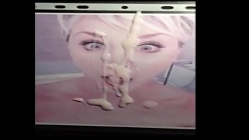 Preview 4 of Group Best - tribute kaley Cuoco