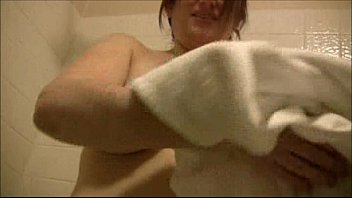 Preview 4 of Free Dou - Hot Chubby Babe With Nice Ass Playing In The BathTub