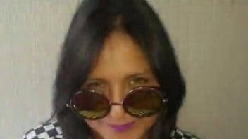Preview 1 of Doce Chupando - Tranny tries immodest experiments