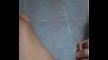 Preview 3 of Porn Taiwan Girl Dance - Thu dam trong toilet
