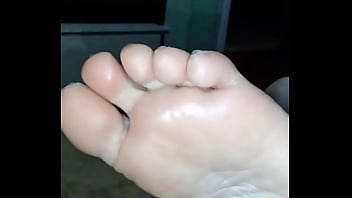 Preview 4 of Ruined Handjod - Pezinho cheiroso