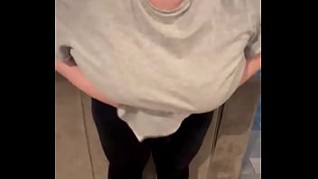 Preview 1 of Teen Karle Solo - Titty drop
