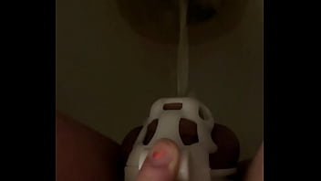 Preview 2 of Kidnapped Teenage Girls - Peeing while locked in my cage~
