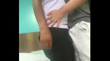 Preview 1 of Anty Gil - Cada d&iacute_a un joven va a entrenar,  en ella conoci&oacute_ a su entrenador que cada vez los andaba coqueteando hasta que directame...