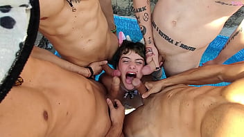Preview 1 of Gara Gars Ngintip Ayah - Milky cow Candy Crush 4 on 1 with vomit,  piss drinking and lactation (FULL VERSION EXTRAS)