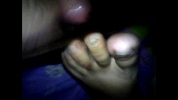 Preview 3 of Taushy Video - paja con los pies de mi mujer d. 28