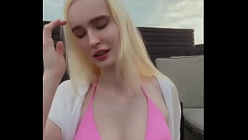 Preview 2 of Qarina Xxxvideo - a little bit of bikini fun outdoors