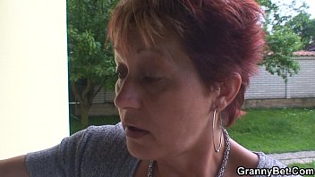 Preview 1 of Iandan Xxx Viduo Hd - Granny games with hot neighbour