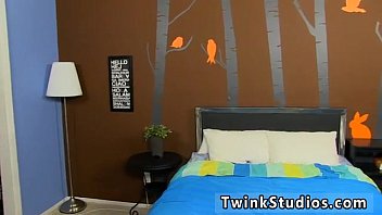 Preview 1 of Under 18th - Twink boy sex video skater movietures emo Kicking off with some