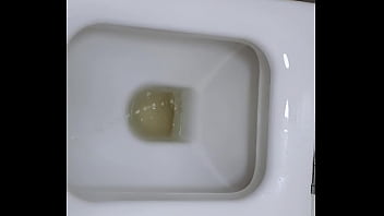 Preview 3 of Sane Leon Xxxxx - Peeing