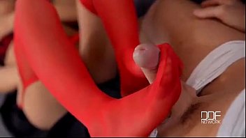 Preview 2 of V Fxxx Hd - stockings hot in footjob a red phoenix dominica gives