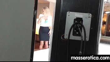 Preview 1 of Goyang Panggul - teen Eats MILF Pussy at Oily threesome 17