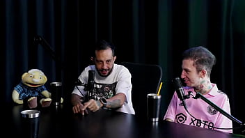 Preview 2 of Puta Amigos - Adora uma safadeza,  o mineiro transa melhor que o paulista,  j&aacute_ deu o cu,  teve um acidente,  fez sexo na igreja e... - Alice Vasconcelos (WATCH ON: SHEER/RED)