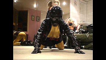 Preview 1 of Rakhi Sawant Varal Xxx Video - Roxina2007GoldenTrannyOnFloor070408XXXL