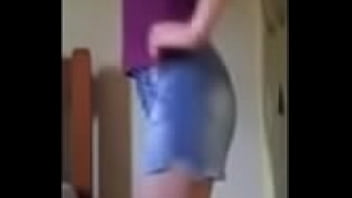 Preview 1 of Two Girl Cute And Old Man Hd - Novinha-Safadinha-Tirando-a-Roupa.flv